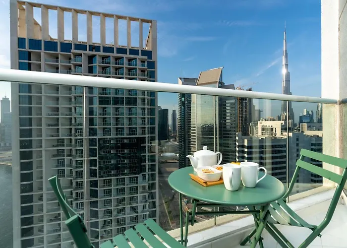 Vacay Lettings - Burj Khalifa & Canal View Studio At Damac Prive