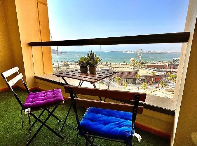York Backpackers - Jumeirah Beach
