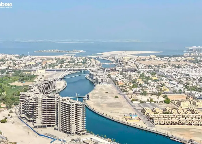 Bnbme - Waterfront Expansive Apt With Maid\'S Room, Poolside Cafe