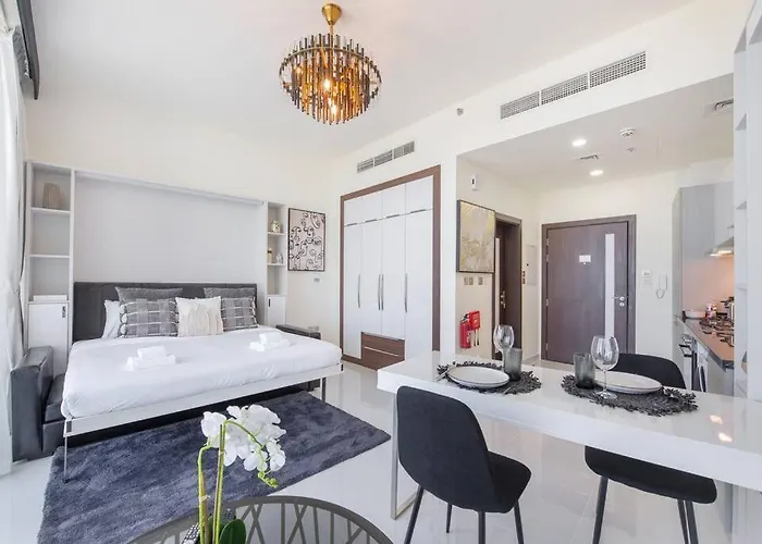 Breathtaking View Compact & Modern Spacious Studio