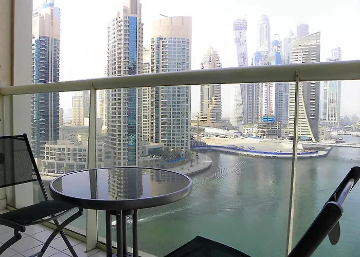 Luxury Escapes - 1Br With Balcony & Stunning Marina View - Mvt