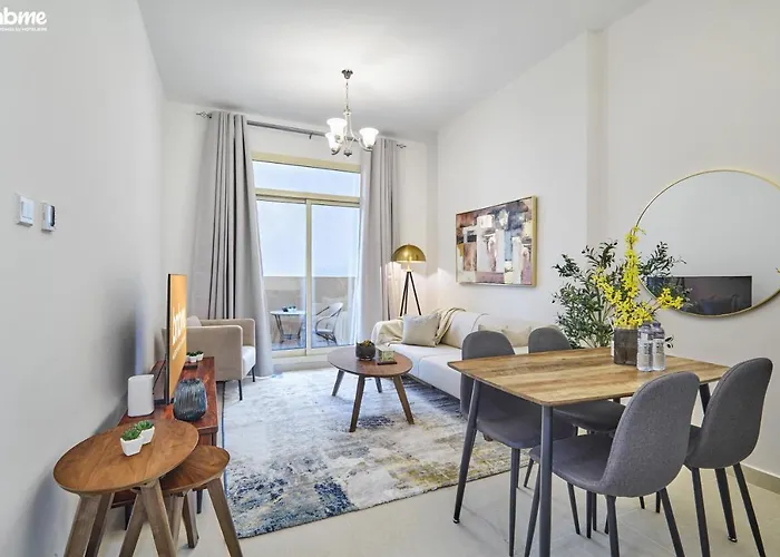 Bnbmehomes - Cosy Apt With Modern Amenities -109