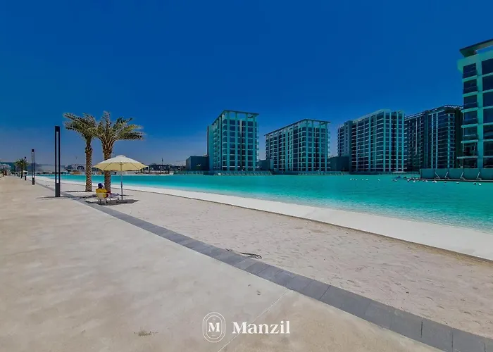 Stylish Waterfront 1 Bedroom W Pvt Beach Near Downtown