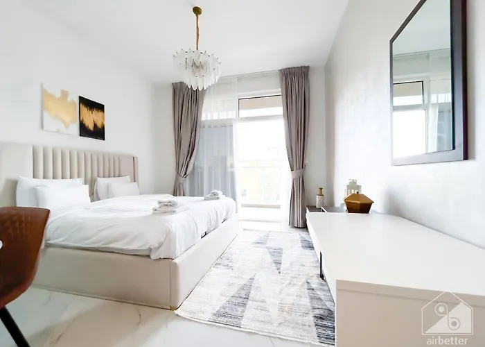 Stunning Studio With Balcony In Arjan