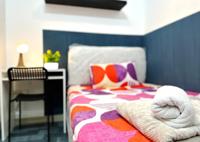 Deluxe Couple Partition Room In Tecom Near Metro