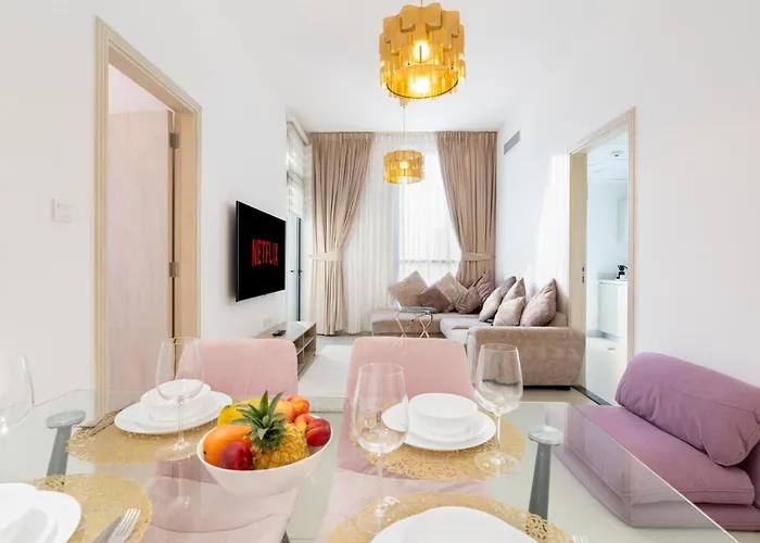 Modern 1-Bedroom Apartment In Family-Friendly Residence With Swimming Pool, Gym & Free Parking.