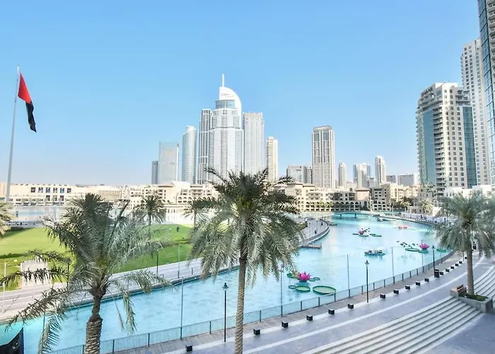Panoramic Burj&Fountain View 3 En-Suite Br+Office Residence
