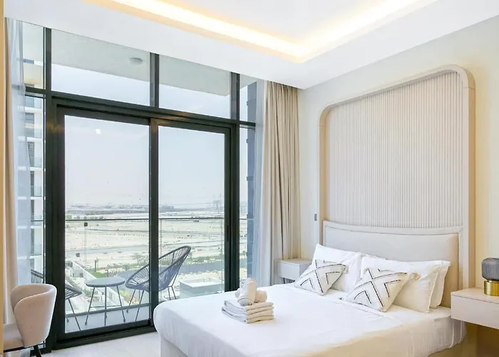 Modern Studio, Near Downtown Dubai