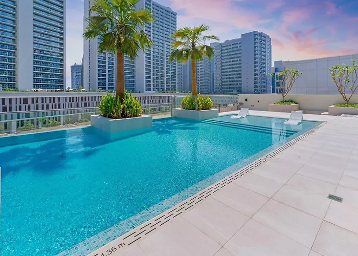 Luxurious Flat 3 Min To Burj Khalifa Sleeps 3