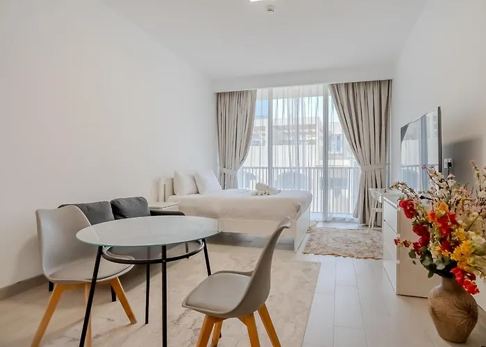 Modern And Cozy Studio In Jvc I Luma Building