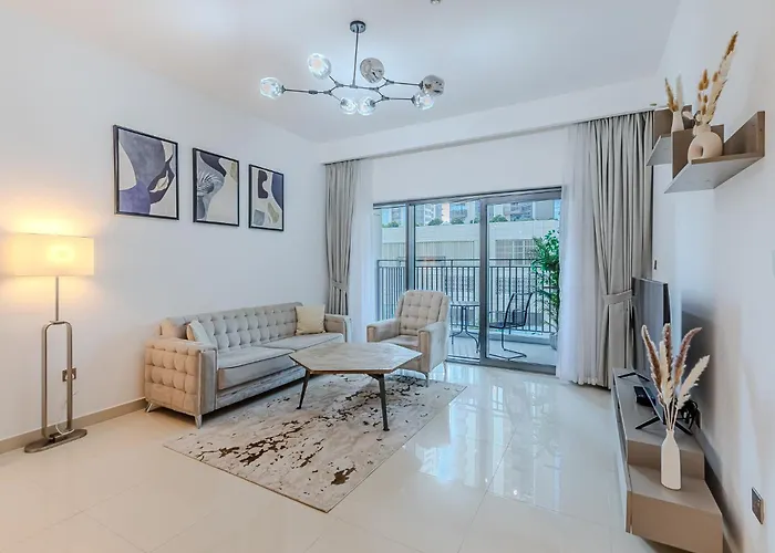 New I Modern I 1Bdr I 17 Icon Bay Tower 2