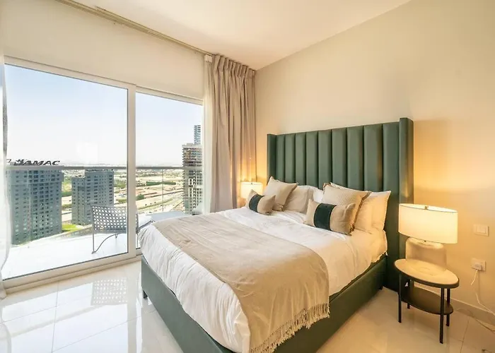Stunning High Floor Studio Apartment In Businessbay
