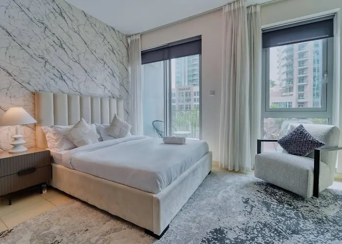 Stunning Luxury Studio Downtown 2 Minute Walk To Burj Khalifa & Dubai Mall