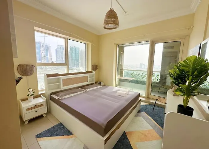 Lavish Bohemian 1 Bedroom In Marina With Rooftop Pool