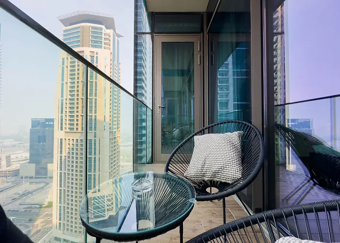 Naseem - Stylish 1Br Hotel Apartment Overlooking The Marina