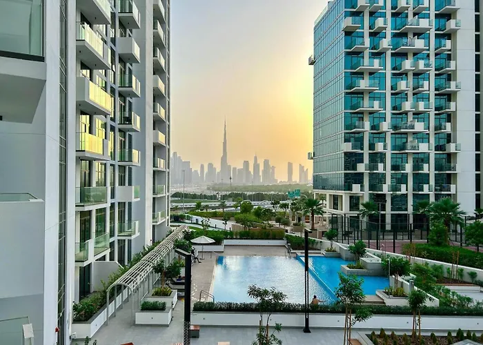 Life - Full Burj Khalifa View