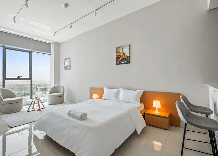 Bright Studio In Vibrant Dubailand District