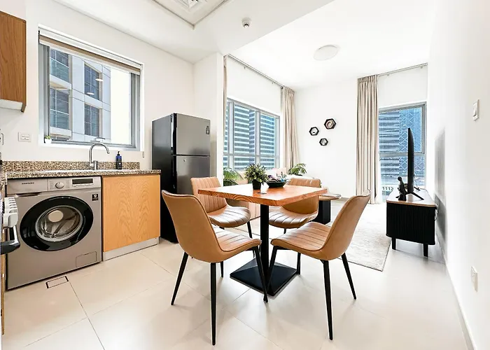 Trophy - Downtown Skyline Sanctuary Suite