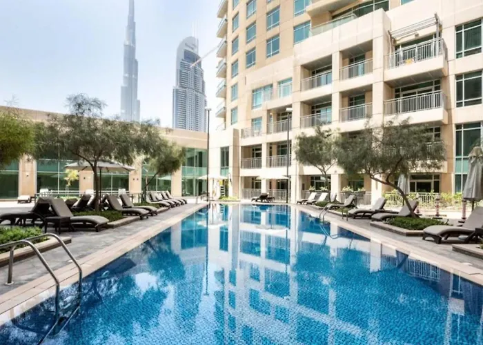 Trendy 1 Bed Getaway In The Heart Of Downtown