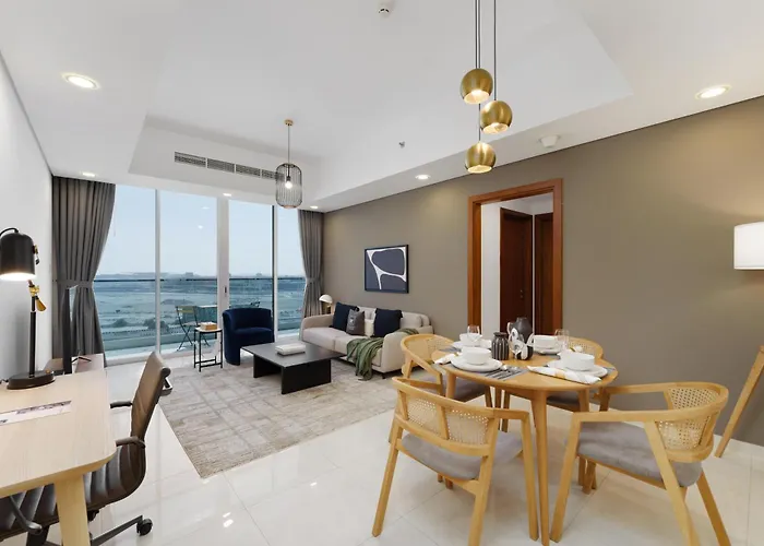 Maison Privee - Modern Business Bay Retreat With Dubai Canal Views