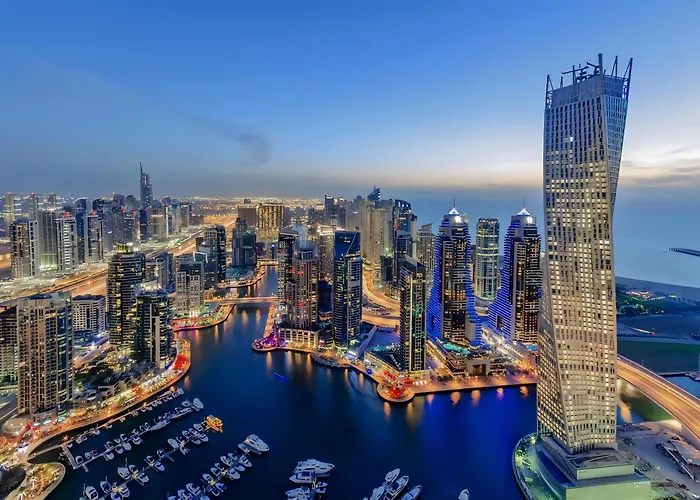 Vacay Lettings - Iris Blue Spectacular Marina View Apartment