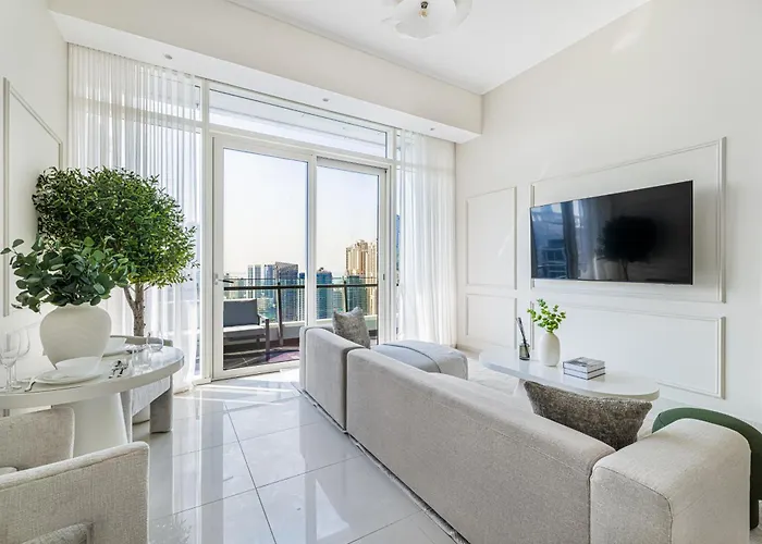 Daniels Stylish 1Br At Silverene Tower Dubai Marina