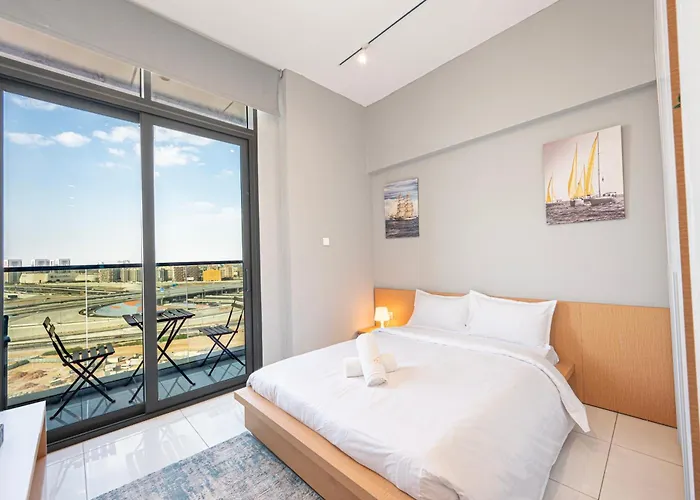 Luxury Studio In Dubailand - Central