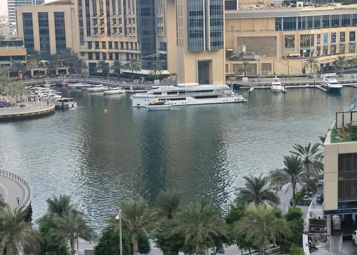 Dubai Marina Mall Facing Executive 2 Bedrooms Apartment