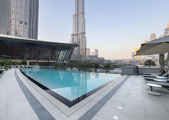 Signature Series 1 Bedroom Apartment I Free Parking, Gym, Pool I Playstation 5 I By Skyline Serenity