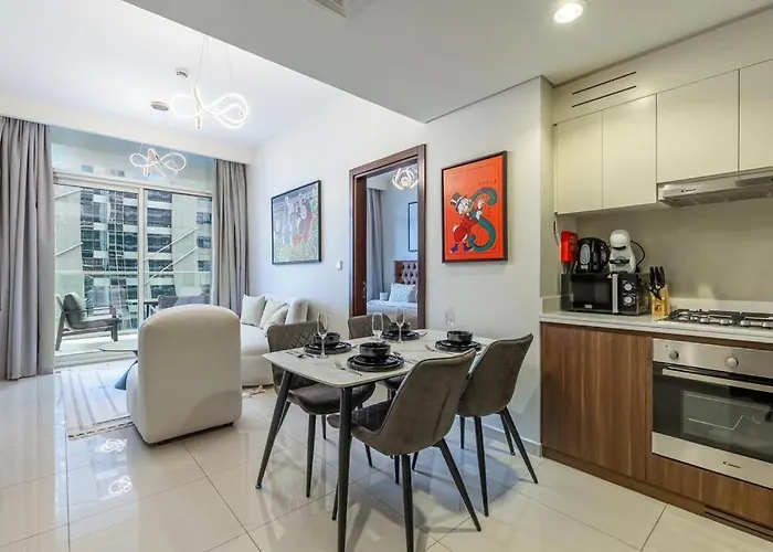 Stylish 2 Bedroom Apt In Business Bay Dubai