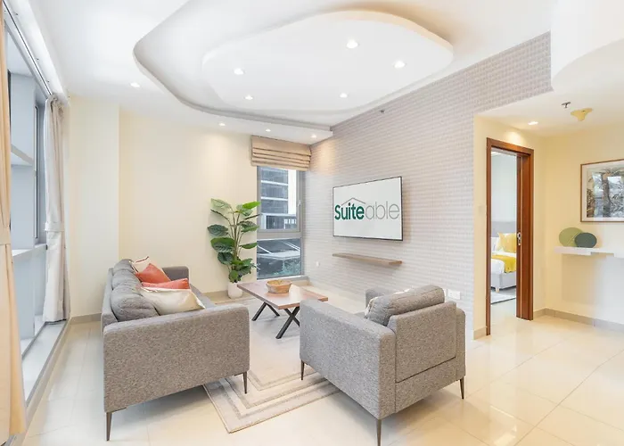 Sophisticated And Elegant 2Br In Downntown Dubai