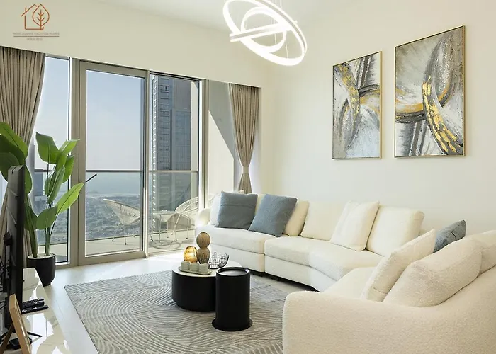 Sky-High 2-Bedroom Apartment With City Views 206Gr-2