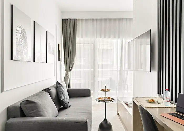 Central Downtown Studio By Burj Khalifa & Mall