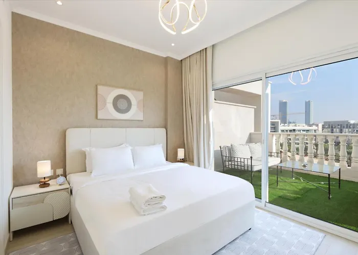 Livbnb - Homey 1B With Spacious Terrace In District 14, Jvc