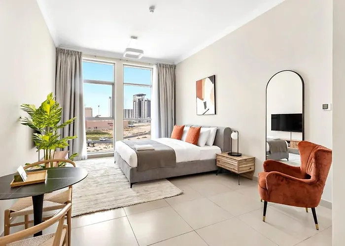 Silkhaus Furnished Studio In Art Gardens With Pool Access