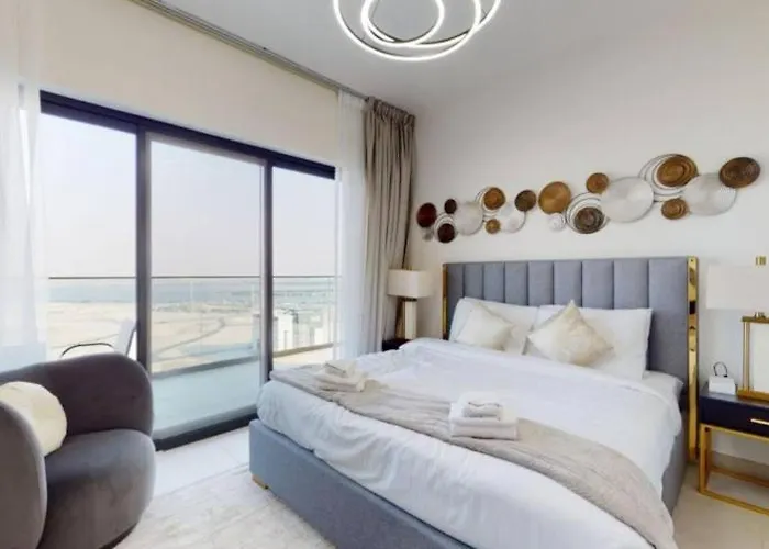 Lavish Stay At 3Br Apartment - Binghatti Creek - Sleek & Sophisticated - Steps Away From Dubai Mall & Burj Khalifa