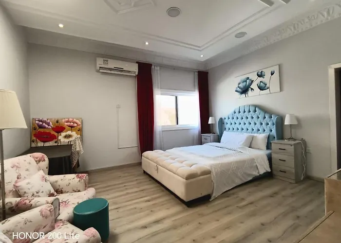 Cozy And Vibrant Room In Villa Al Wasl #3