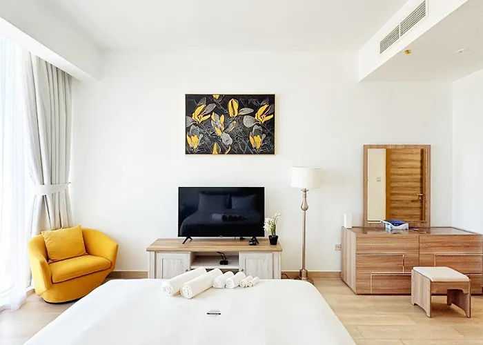 Fully Furnished Cozy Studio Jvc Dubai, Nearby Circle Mall, Jvc