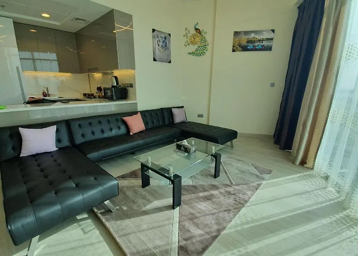 Dubai Skyline & Creek View - Homeyvillas