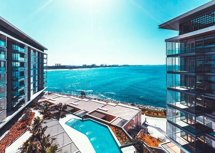 Fam Living - Bluewaters Island
