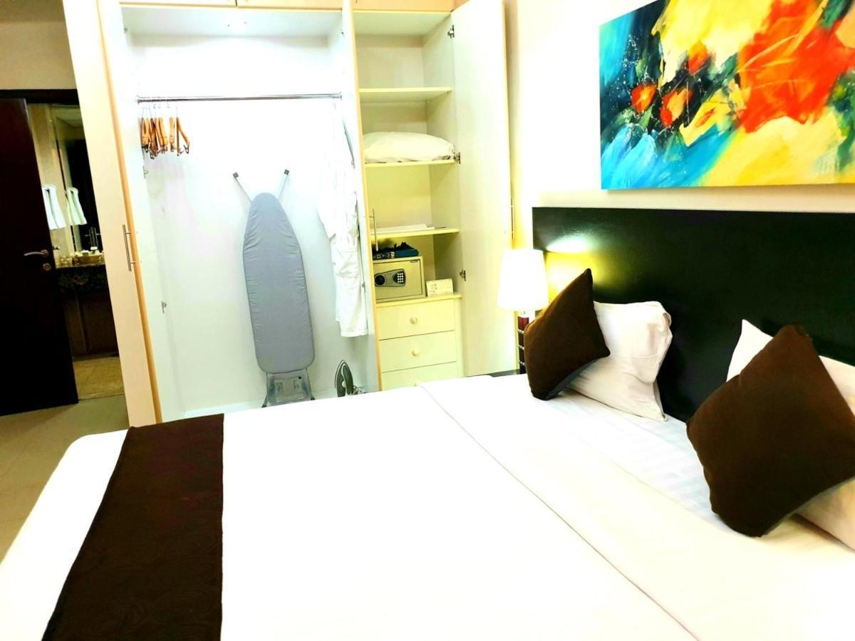 Fortune Classic Apartment, Airport ,near Dafza Metro Station Apartahotel Dubái