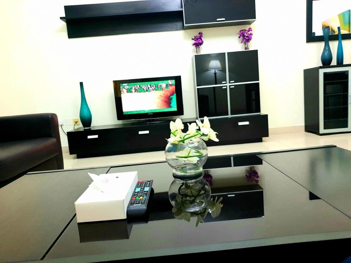 Fortune Classic Apartment, Airport ,near Dafza Metro Station Dubái