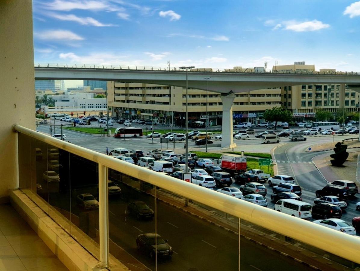 Fortune Classic Apartment, Airport ,near Dafza Metro Station Dubái
