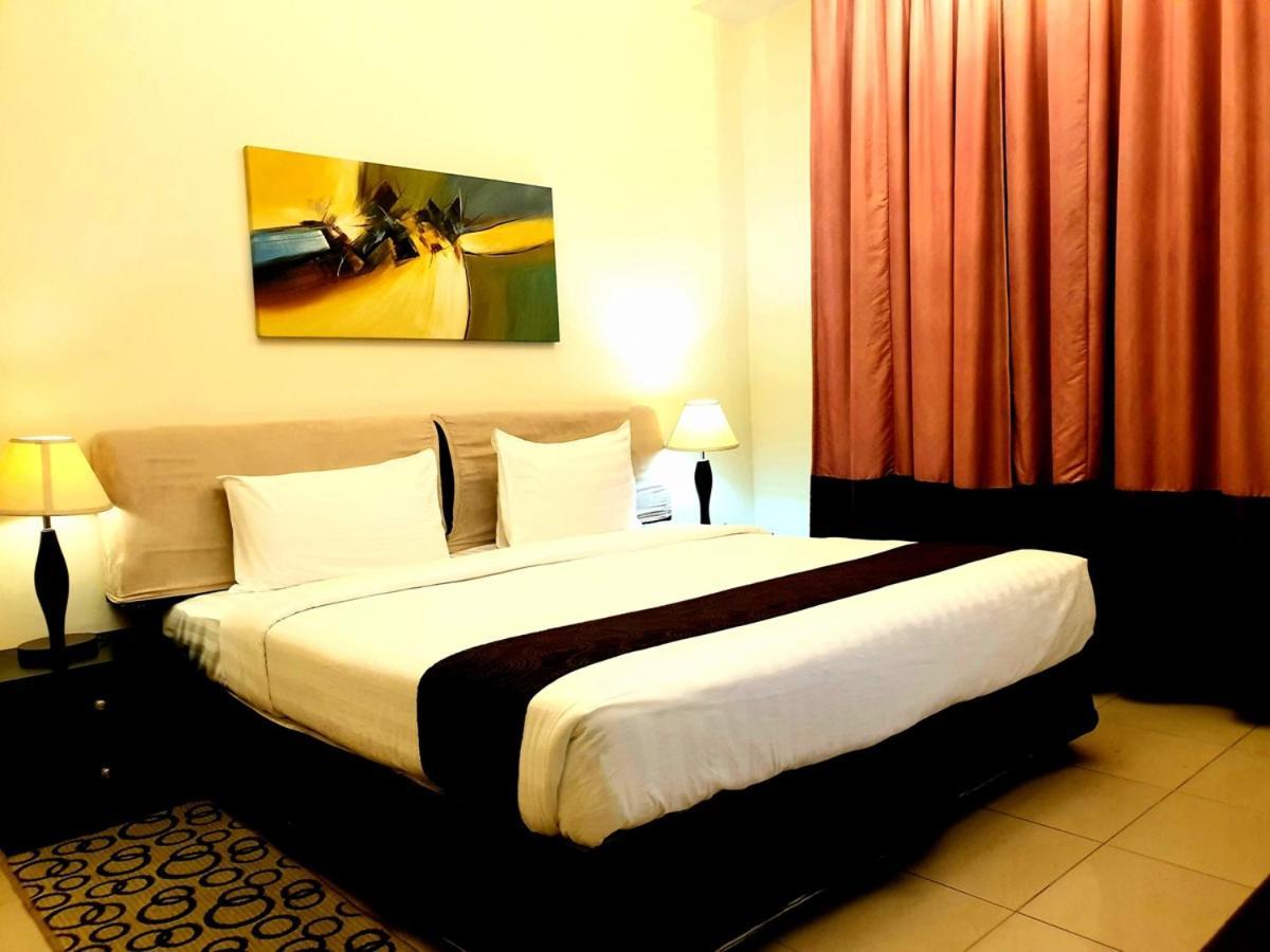 Fortune Classic Apartment, Airport ,near Dafza Metro Station 4* Dubái