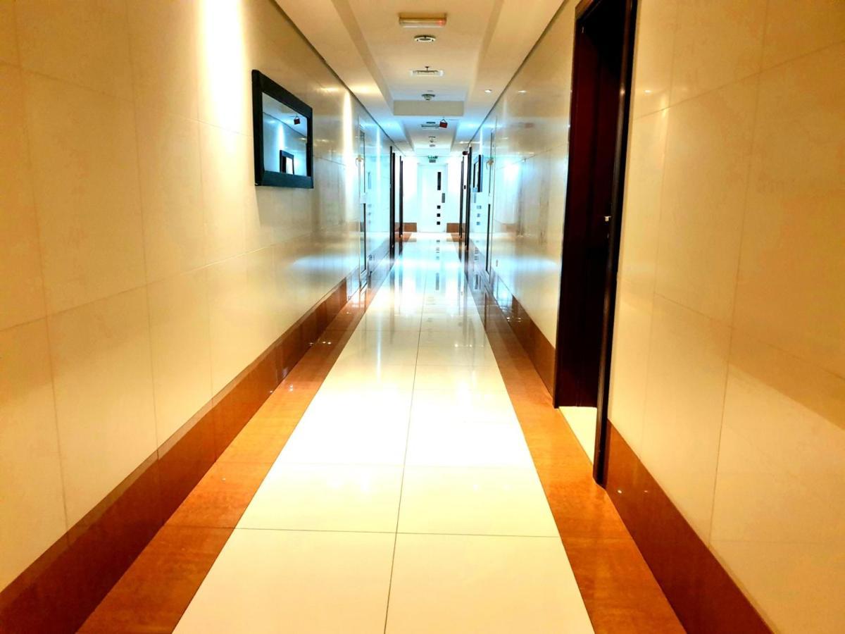Fortune Classic Apartment, Airport ,near Dafza Metro Station Apartahotel Dubái
