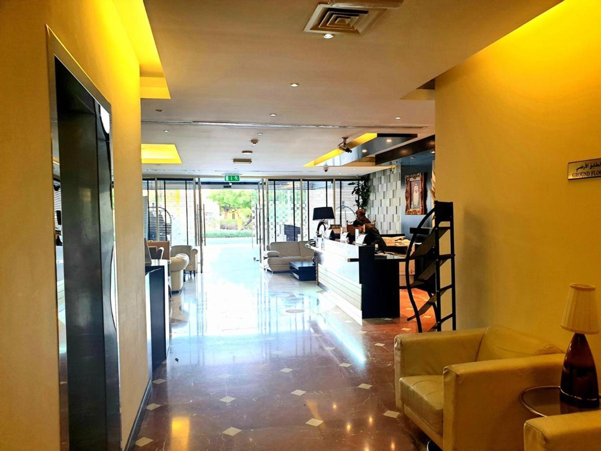 Apartahotel Fortune Classic Apartment, Airport ,near Dafza Metro Station Dubái