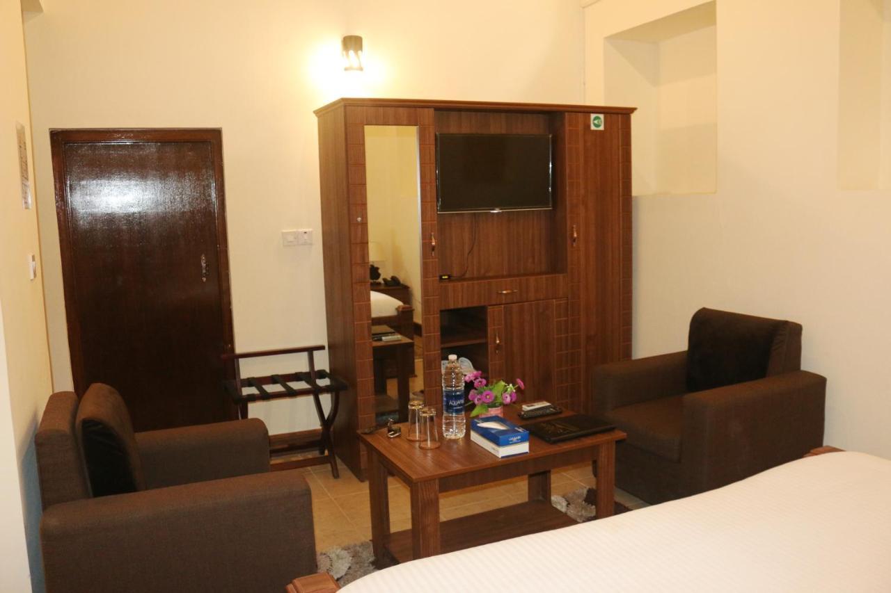 Capital O160 Lumbini Dream Garden Llc Hotel Dubaï