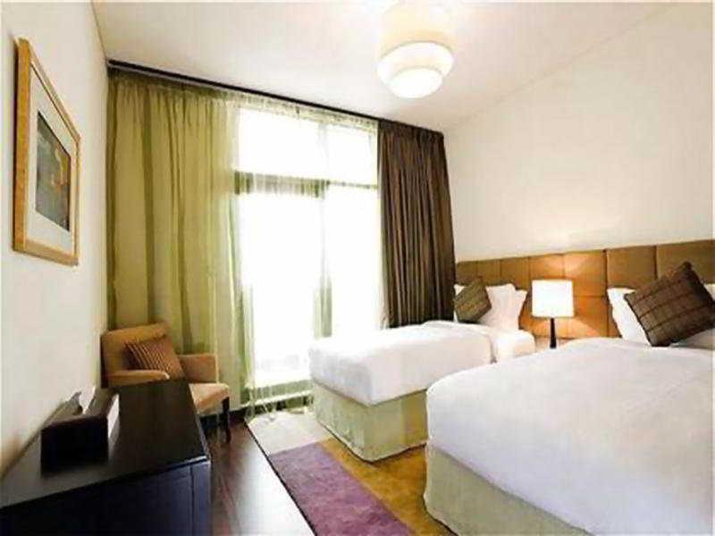 Hotel Lakes Serviced