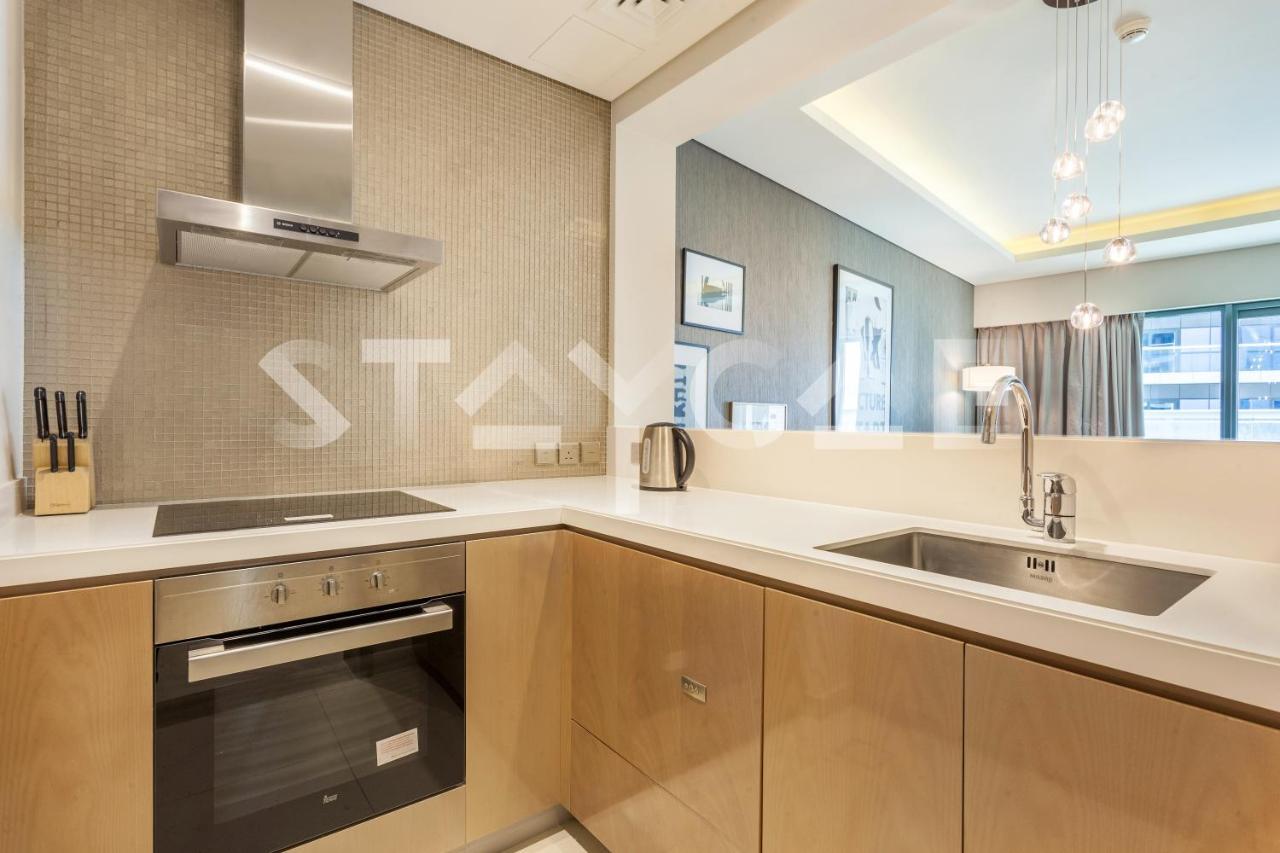 Staycae Paramount Towers Lägenhet