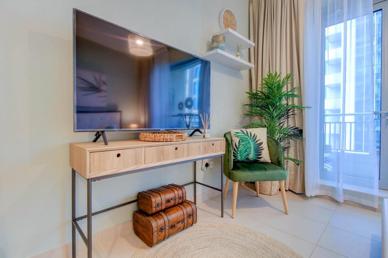 Durrani Homes - Luxurious Near Mall With Pool View Dubái